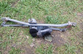 VOLKSWAGEN Passat B5 (1996-2005) Механізм склоочисника переднього скла 8d1955605 31510298