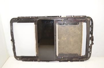 BMW X5 E70 (2006-2013) Люк крыши 7198755,54107198755,54137160014,7160014,6922652,67616922652,67616970930,6970930,7198763,54107198763 27503018