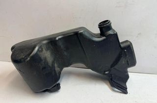 MERCEDES-BENZ C-Class W205/S205/C205 (2014-2023) Бачок омывателя A205869 31148650