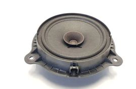 NISSAN Qashqai 1 generation (2007-2014) Звуковий динамік задньої правої двері 31084371