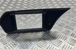 MERCEDES-BENZ E-Class W212/S212/C207/A207 (2009-2016) Отделка музыкального плеера A2076800136 31819692