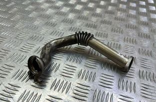 SKODA Superb 2 generation (2008-2015) Трубка рециркуляции отработавших газов 03L131521A 31837319