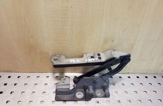 OPEL Astra J (2009-2020) Петля капота передняя левая 20879202 26098385