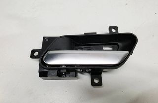 NISSAN Qashqai 2 generation (2013-2023) Левая передняя внутренняя ручка открытия 806716UA0A 30224893