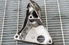 BMW 5 Series E60/E61 (2003-2010) Кронштейн двигателя левой стороны 6777053 3406029