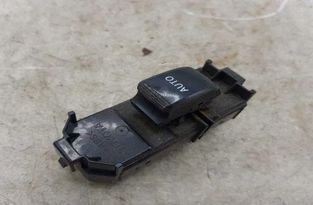 TOYOTA Land Cruiser 70 Series (1984-2024) Вимикач вікна передніх правих дверей 8403060020,514882E03 25494359