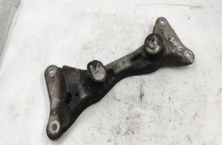 BMW 1 Series E81/E82/E87/E88 (2004-2013) Задняя скоба двигателя 68572910,22316778033 27174819