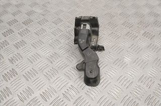 MERCEDES-BENZ C-Class W205/S205/C205 (2014-2023) Задній правий кронштейн бампера A2058851214 30060413