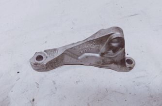 BMW 5 Series F10/F11 (2009-2017) Кронштейн паливного насоса 7810698 27615879