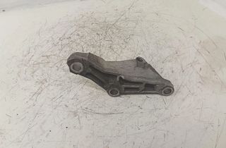 BMW 5 Series F10/F11 (2009-2017) Кронштейн паливного насоса 7810698 28688026