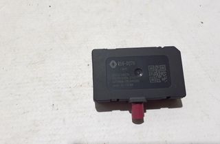 DACIA Duster Антенний підсилювач із кришкою багажника 282124407R 33070819