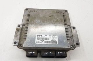 CITROËN C4 Picasso 2 generation (2013-2018) Блок управления двигателем 0281011334 31175892