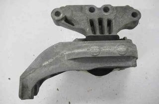 PEUGEOT 308 T9 (2013-2021) Передняя подушка двигателя 4A103720 32469282