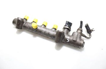 OPEL Astra H (2004-2014) Топливная рейка 0445214094 32878624