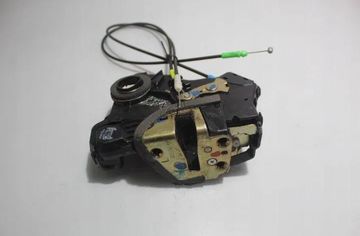 TOYOTA Avensis 2 generation (2002-2009) Замок двери передний правый 32919855