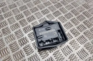 AUDI A1 8X (2010-2020) Блок керування задніми правими дверима 8X0959792D 33492845