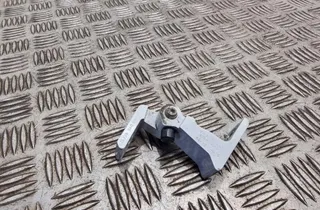 AUDI A1 8X (2010-2020) Петля задней правой двери 8x0831404 33493114