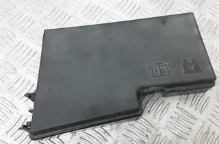 VOLVO V50 1 generation (2003-2012) Крышка блока предохранителей 30728347 32855700