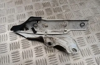 AUDI A6 C6/4F (2004-2011) Петля капота передняя левая 4G8823301E 33489345