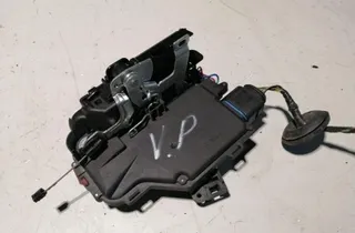 SKODA Octavia 2 generation (2004-2013) Замок передней левой двери 33887827