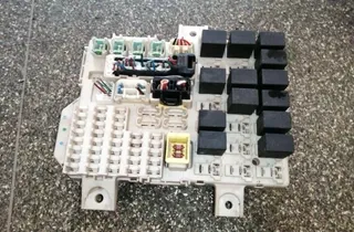 MITSUBISHI Colt 6 generation (2002-2013) Блок запобіжників MN108320,5WK48883,MN108320S,5WK45107,5wk45103a 35103094