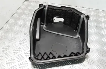 BMW 7 Series F01/F02 (2008-2015) Коробка повітряного фільтра 9216222 28409512