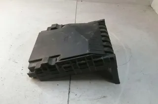 VOLKSWAGEN Golf 5 generation (2003-2009) Кришка блоку запобіжників 1K0937132F,014189871,1K0937132 34231826