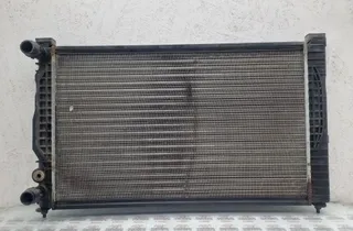 VOLKSWAGEN Passat B5 (1996-2005) Радіатор кондиціонера 31445240