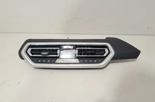 BMW X4 G02 (2018-2024) Вентиляційні отвори на панелі приладів 9871562,9645448,9855411 33334995