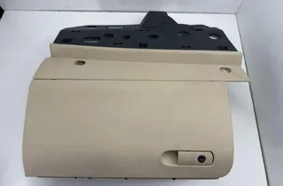 VOLKSWAGEN Touareg 2 generation (2010-2018) Бардачок 7P1857097 34976108