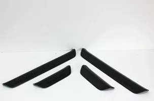 AUDI Q3 8U (2011-2020) Комплект бокової спідниці 8U0853373,8U0853376,8U0853375,8U0853374 23807909