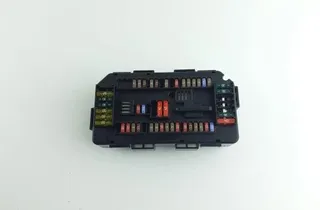 BMW 3 Series F30/F31 (2011-2020) Блок запобіжників KL4805,9224879 35102238