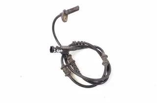 INFINITI Q30 1 generation (2016-2020) Передній правий датчик ABS A2465402510 33237907