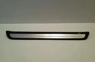 AUDI Q3 8U (2011-2020) Панель передніх лівих дверей 8U0853373A 26231071