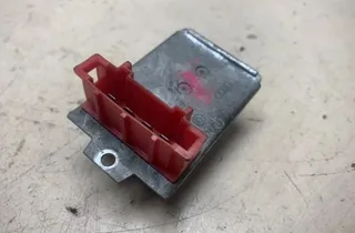 VOLKSWAGEN Passat B5 (1996-2005) Реле вентилятора печки салона 740245833f 34198757