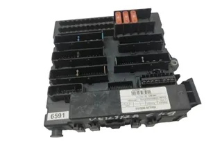 OPEL Vectra C (2002-2005) Блок предохранителей 13170890 33372642