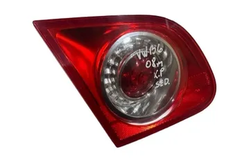 VOLKSWAGEN Passat B6 (2005-2010) Ліва задня фара кришки багажника 3C5945093E 35105856