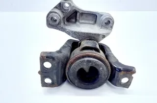 NISSAN Pulsar C13 (2014-2018) Права опора двигуна 33136505