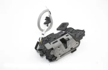 SEAT Leon Замок двери передний правый 5TC837016D 33515907