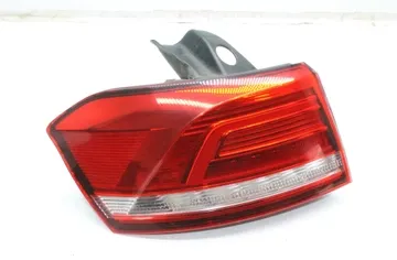 VOLKSWAGEN Passat B8 (2014-2023) Заднє ліве заднє світло 3G9945095B,3G9945311 35107493