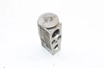 SEAT Leon 3 generation (2012-2020) КЛАПАН РАСШИРЕНИЯ КОНДИЦИОНЕРА ВОЗДУХА 5Q2816103D 33934443