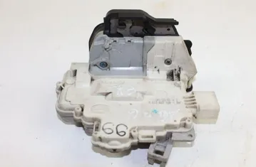AUDI A6 C6/4F (2004-2011) Замок задней левой двери 33286723