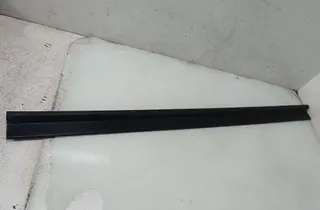 VOLKSWAGEN Golf 1 generation (1974-1993) Обшивка переднього правого порога 35063217