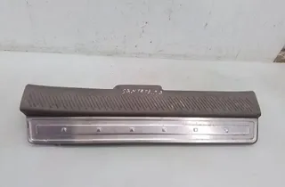 HYUNDAI Santa Fe SM (2000-2013) Обшивка переднього правого порога 35081319