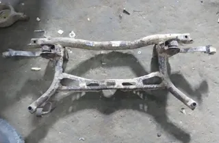 VOLKSWAGEN Golf Plus 1 generation (2004-2009) Задній підрамник 35087506