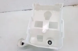 PEUGEOT 2008 2 generation (2019-2023) Кришка блоку запобіжників 9826238280 35100505