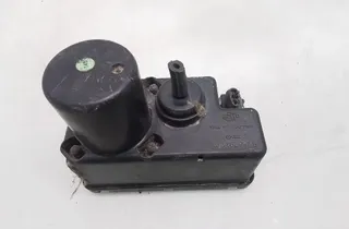 AUDI 100 4A/C4 (1990-1994) Вакуумний насос із центральним замком 443862257B 35088627