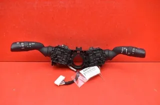 TOYOTA Yaris 4 generation (2020-2023) Індикатор Перемикач склоочисника 02D50-17J911 35108679