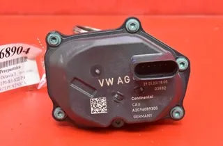 SKODA Octavia 3 generation (2013-2020) Двигун клапана повітряного потоку кондиціонера 04L131501M 35108663