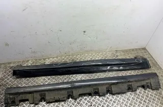 MERCEDES-BENZ GLE W167 (2019-2024) Ліва пластикова облицювальна панель порогу A1676982301 34960525